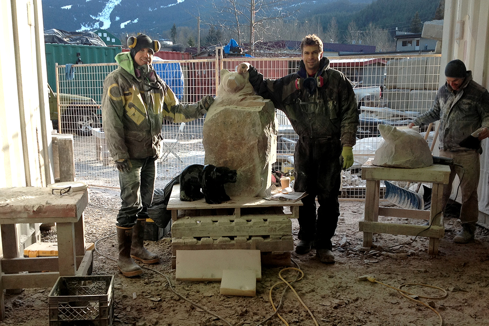 Una lezione di scultura artistica marmo dell’Alaska