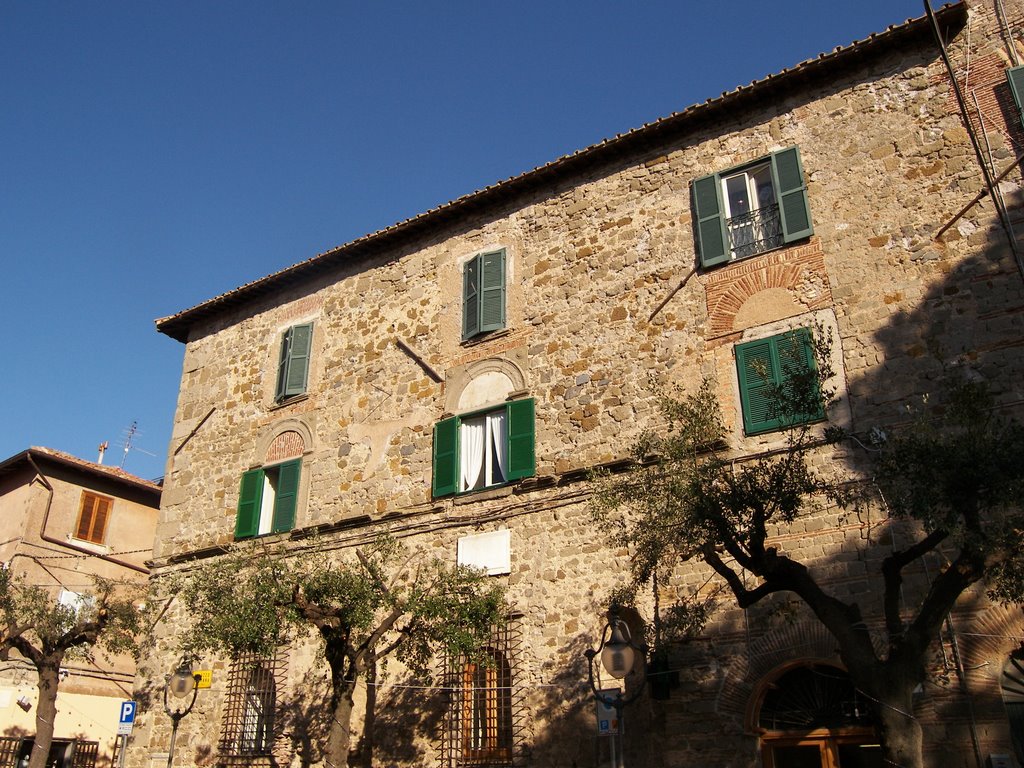 Lanuvio. Palazzo Colonna