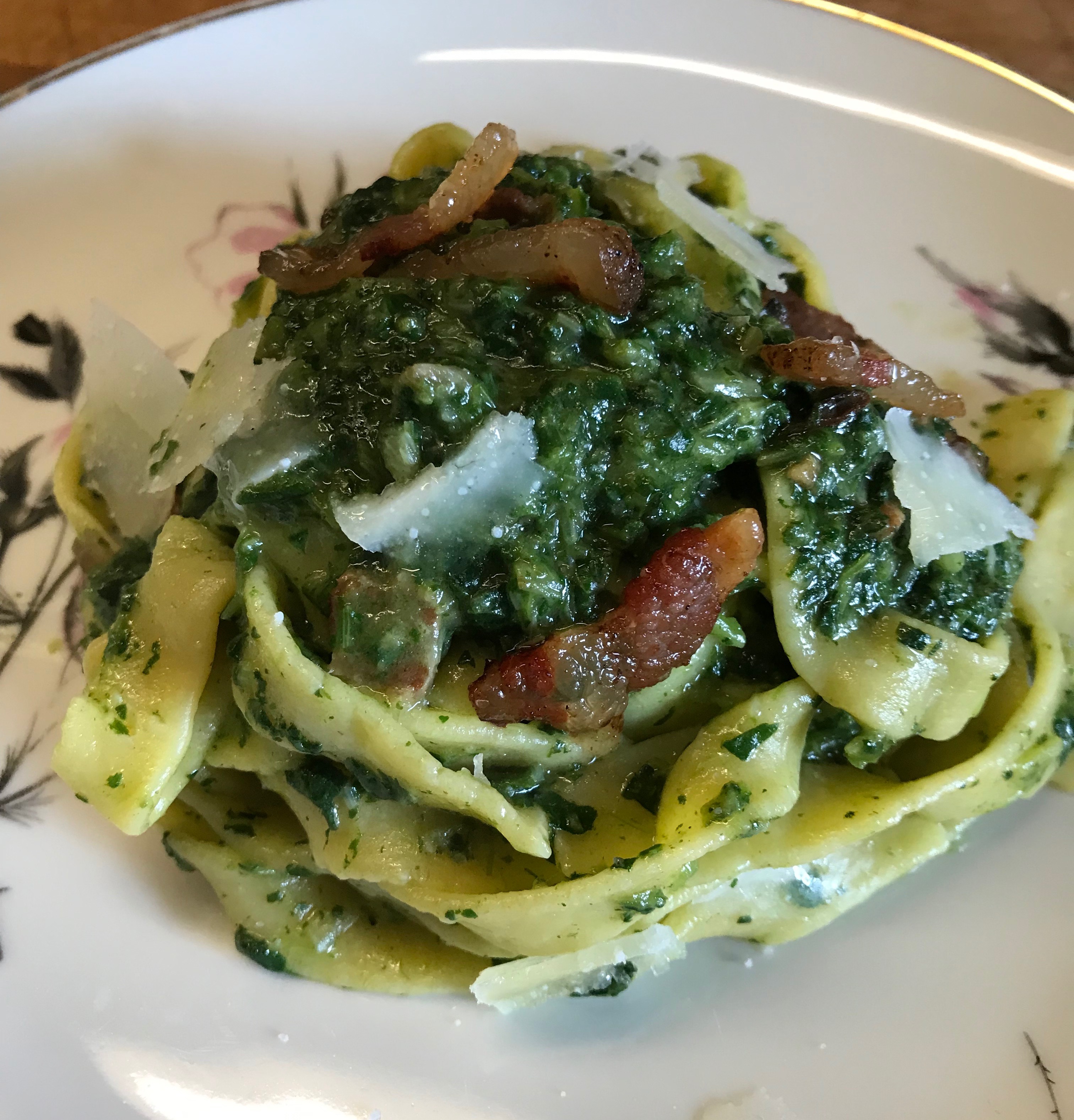 Ricordi: il sapore della pasta fatta in casa e una Amatriciana alla Cicoria