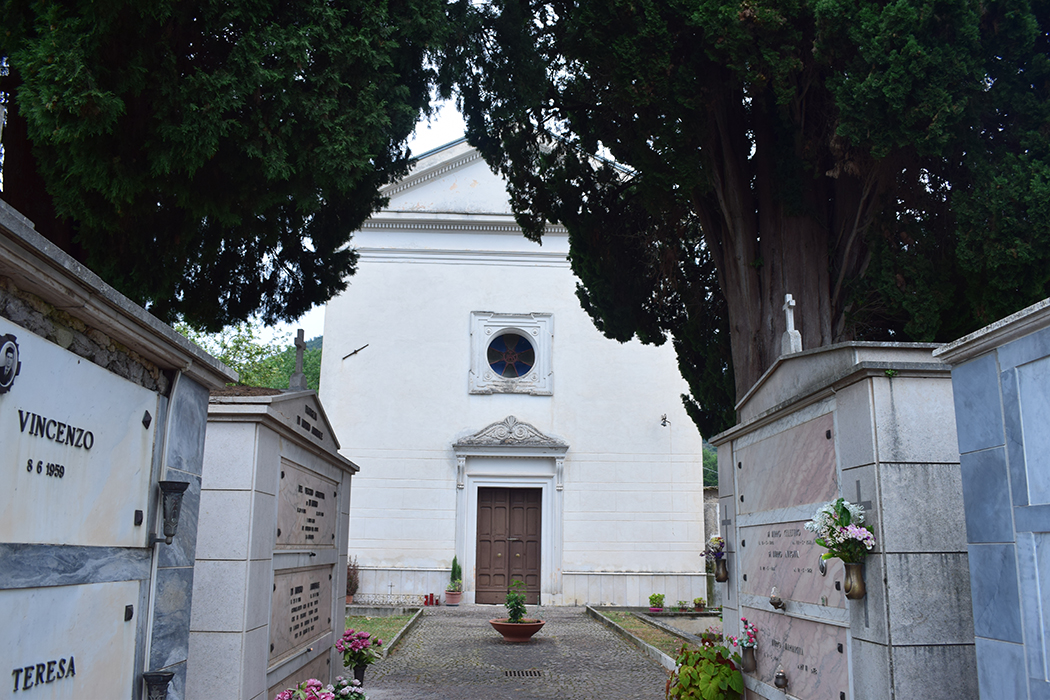 Colle San Magno. Chiesa del Cimitero