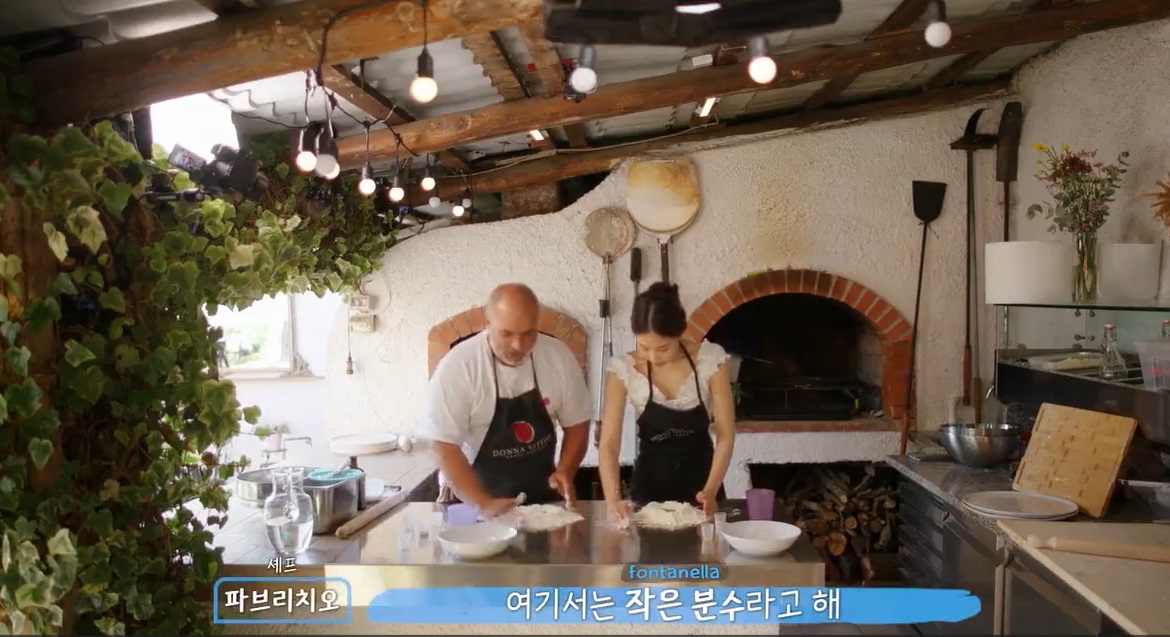 Jennie delle BlackPink  a Paliano presso Donna  Vittori - Borgo Agricolo