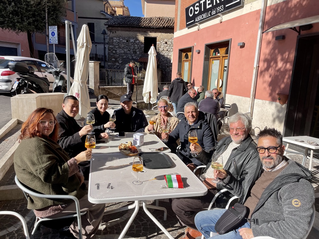 A Rocca Santo Stefano Premio Town Ambasador per 4 artisti Cinesi