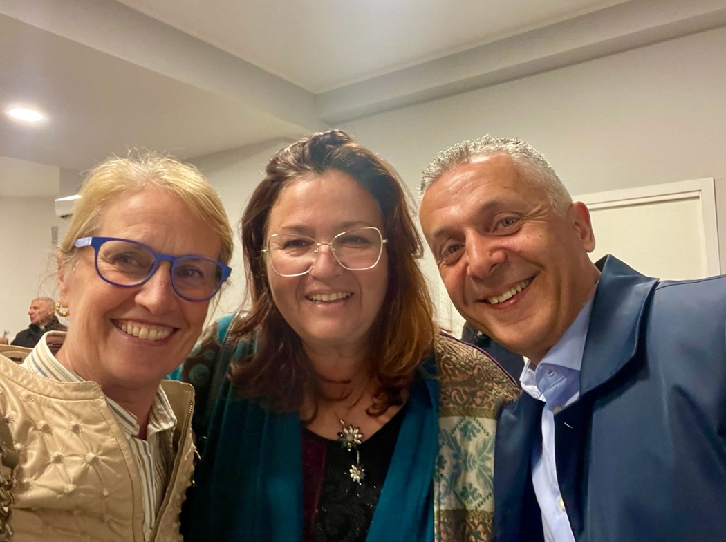 Oriana Impei e il Sindaco di Rocca Santo Stefano e Claudia Bettiol