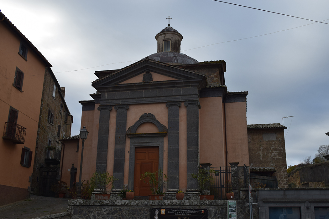 Bagnoregio. Monumento di San Bonaventura