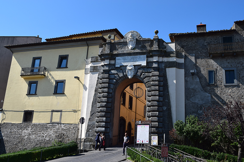 Montefiascone. Porta di Borgo