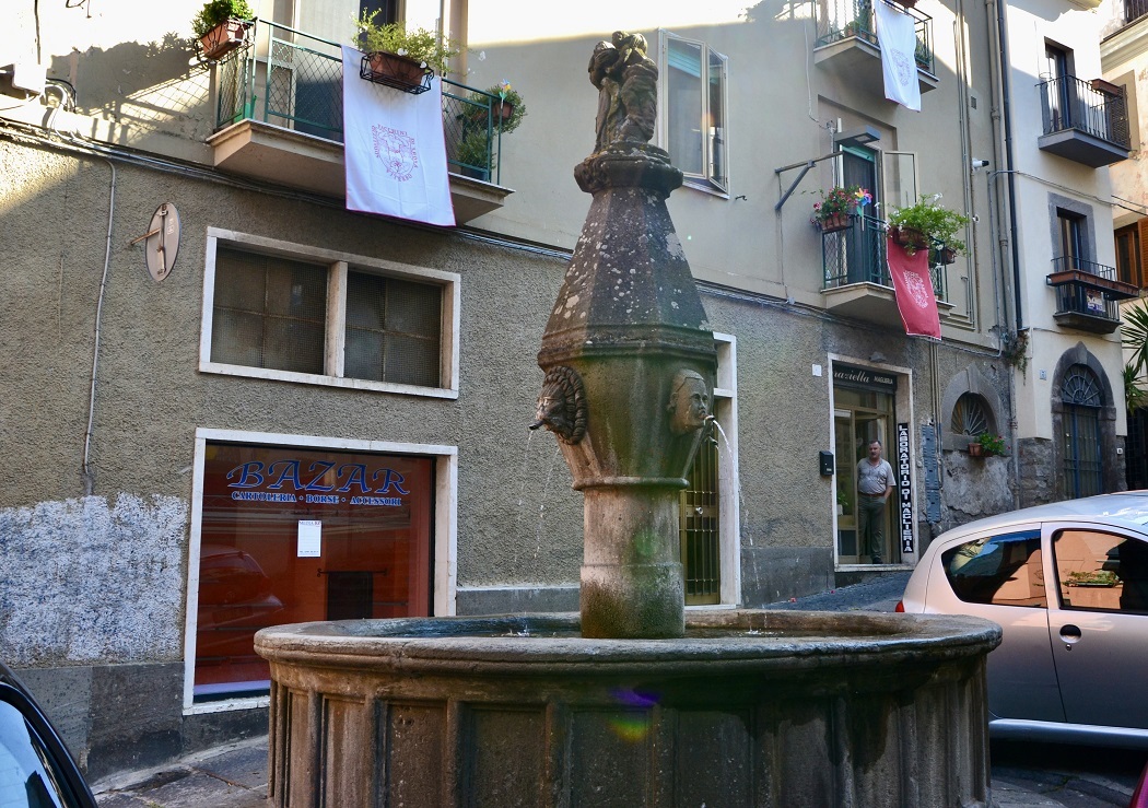 Fontana della Crocetta o Fontana di Santa Rosa 