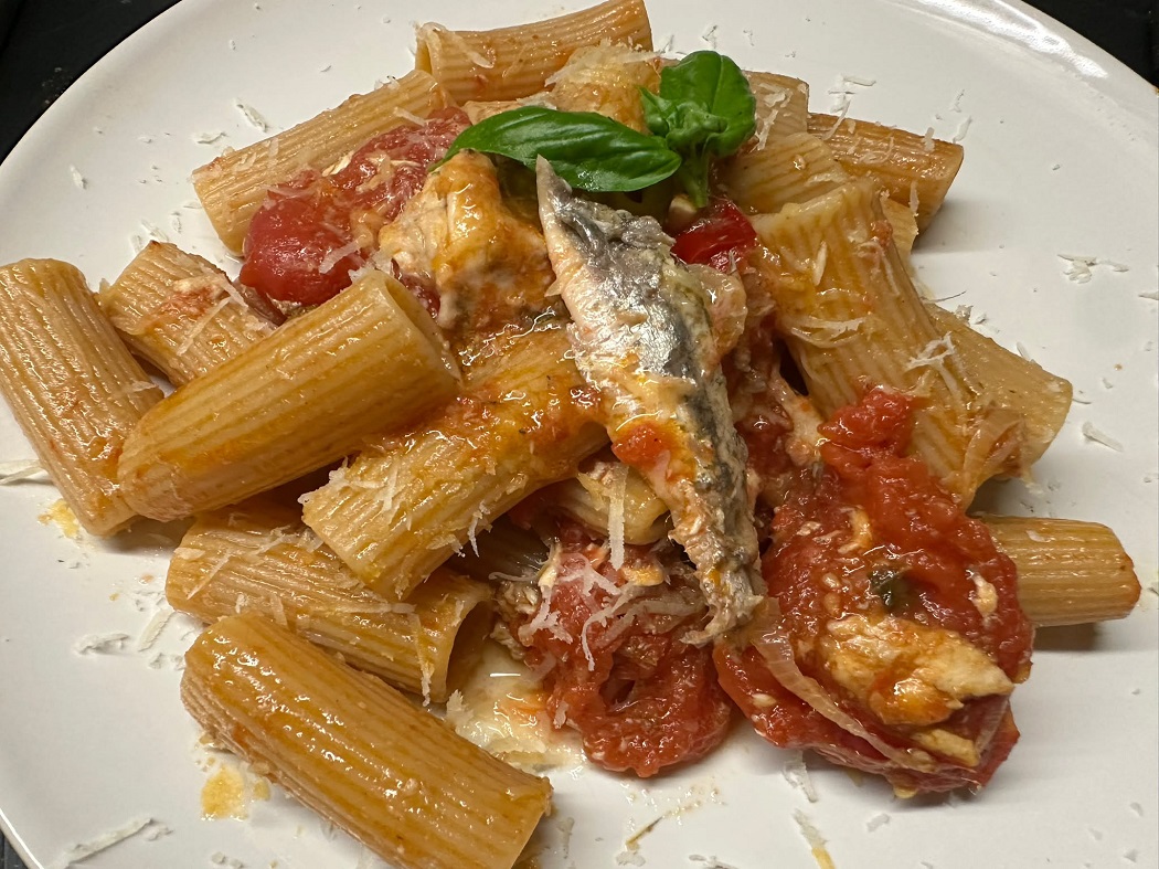 Rigatoni di grani antichi con le alici di Anzio
