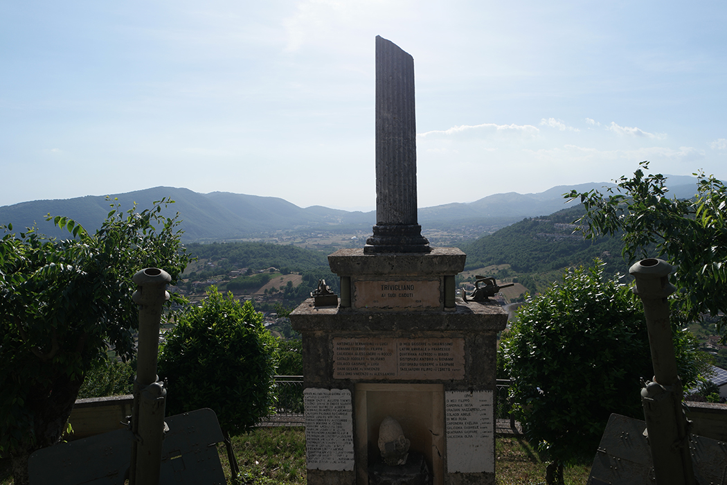 Trivigliano- Monumento ai caduti by Bettiol