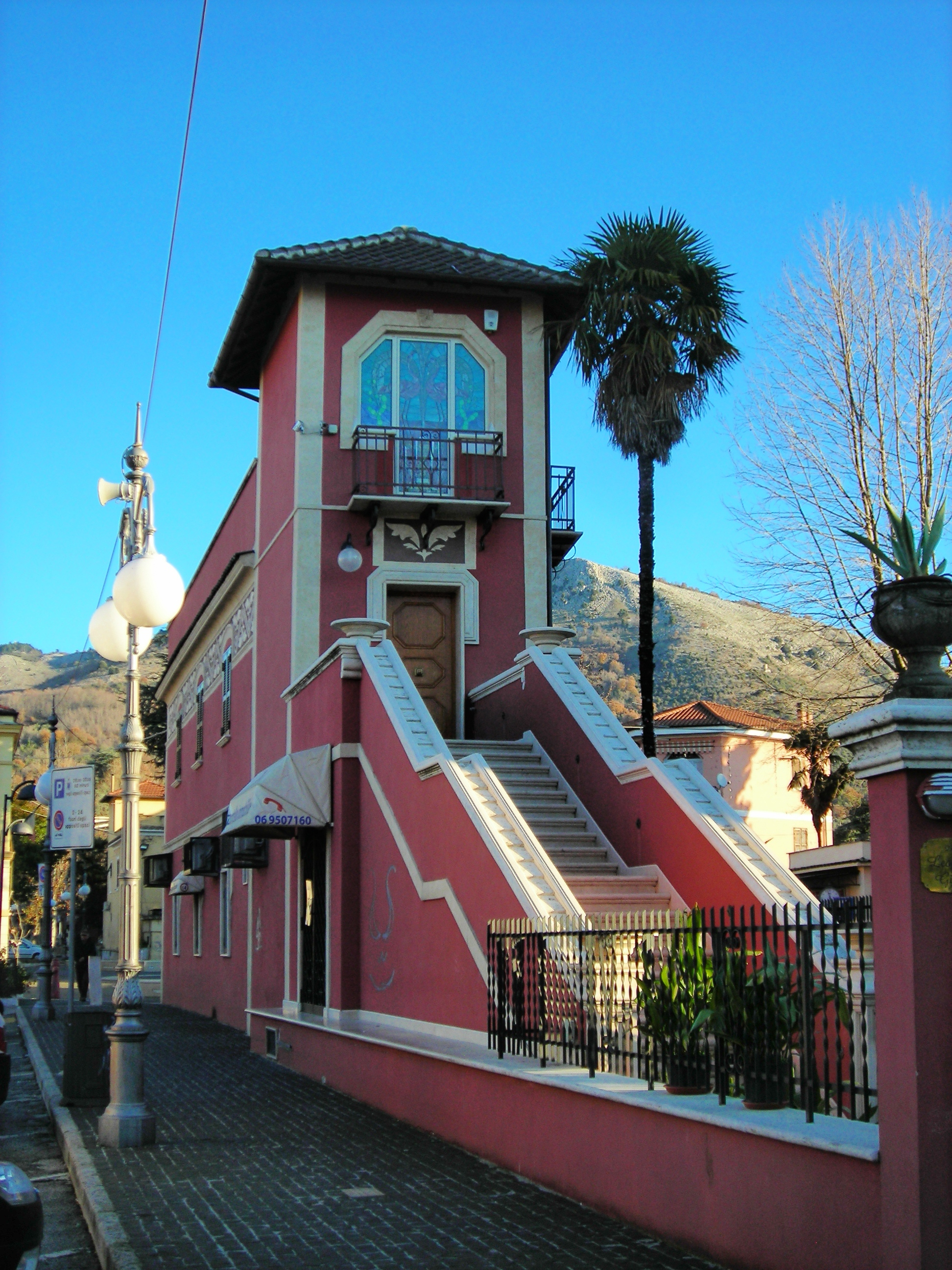 Cave- VILLINO GIORGI- ROCCA by Giuseppe Mosetti