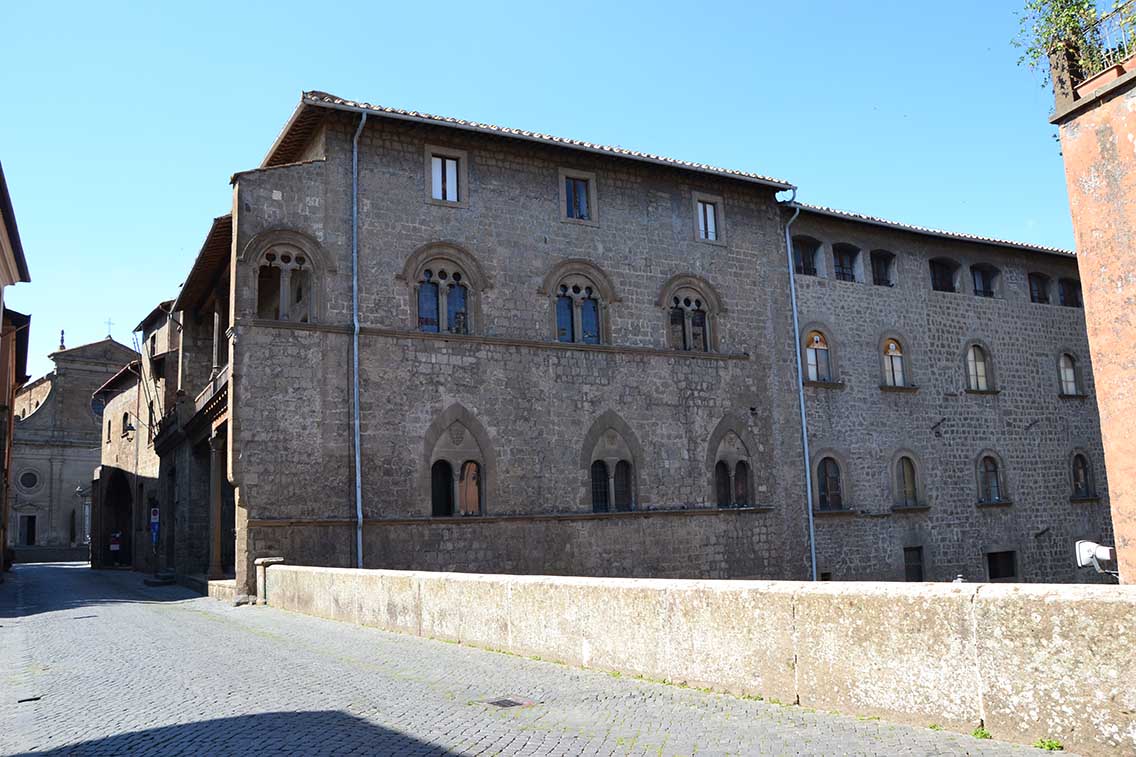 Viterbo. Palazzo Farnese