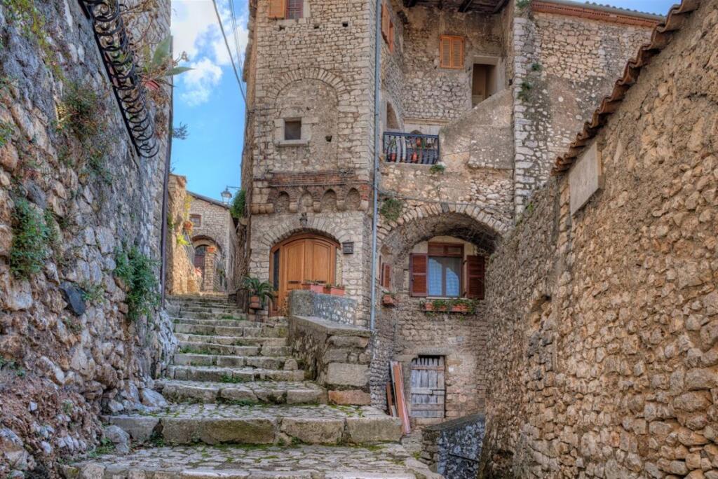 Sermoneta e la rivincita dei borghi italiani