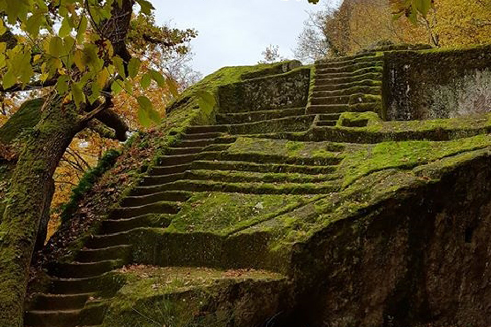 La strana storia della Piramide Etrusca di Bomarzo