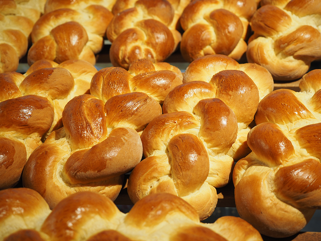 Civitella San Paolo. Braided Oil Buns with Aniseed